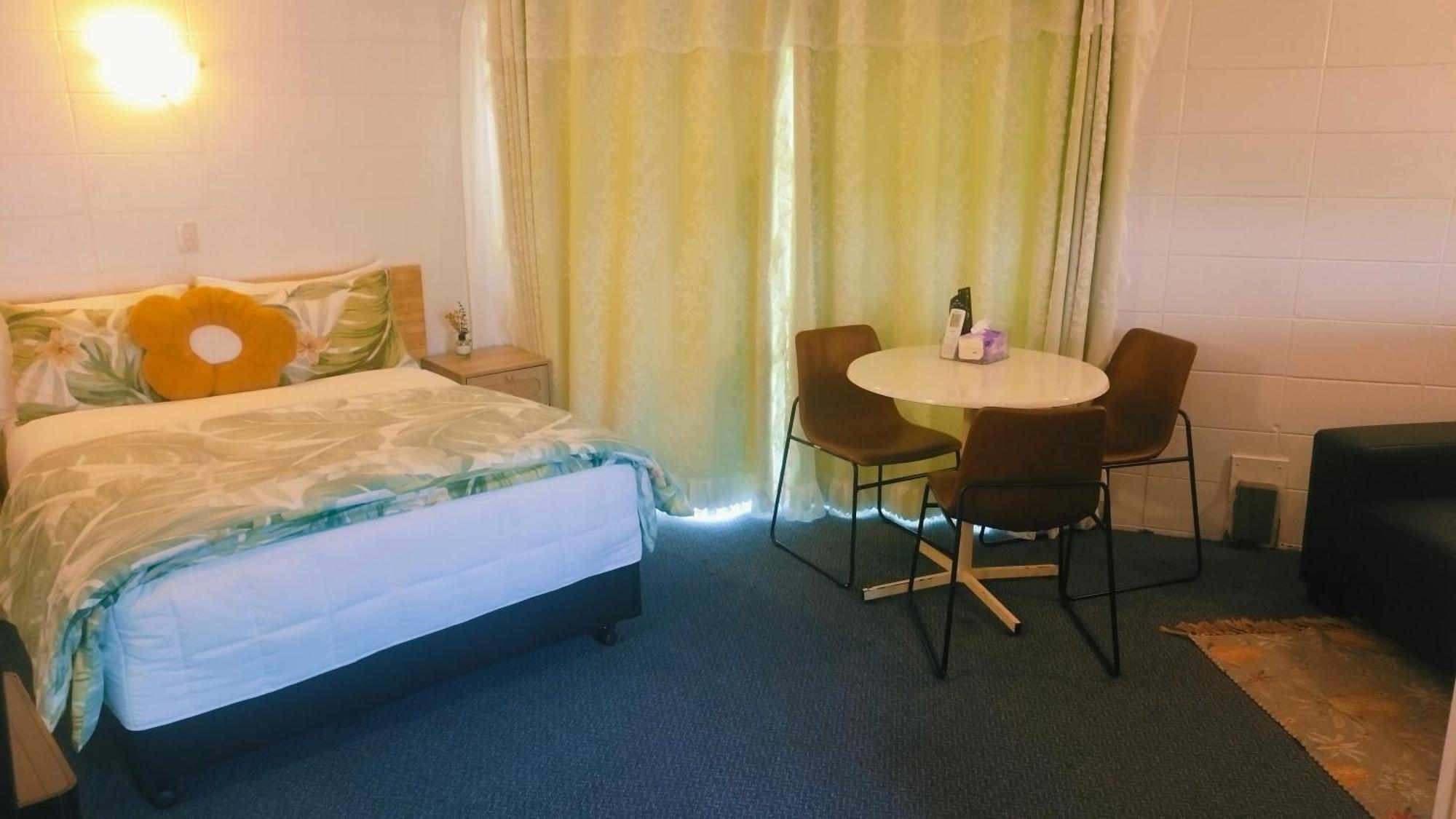 Six Whangarei