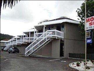 Six Motel
